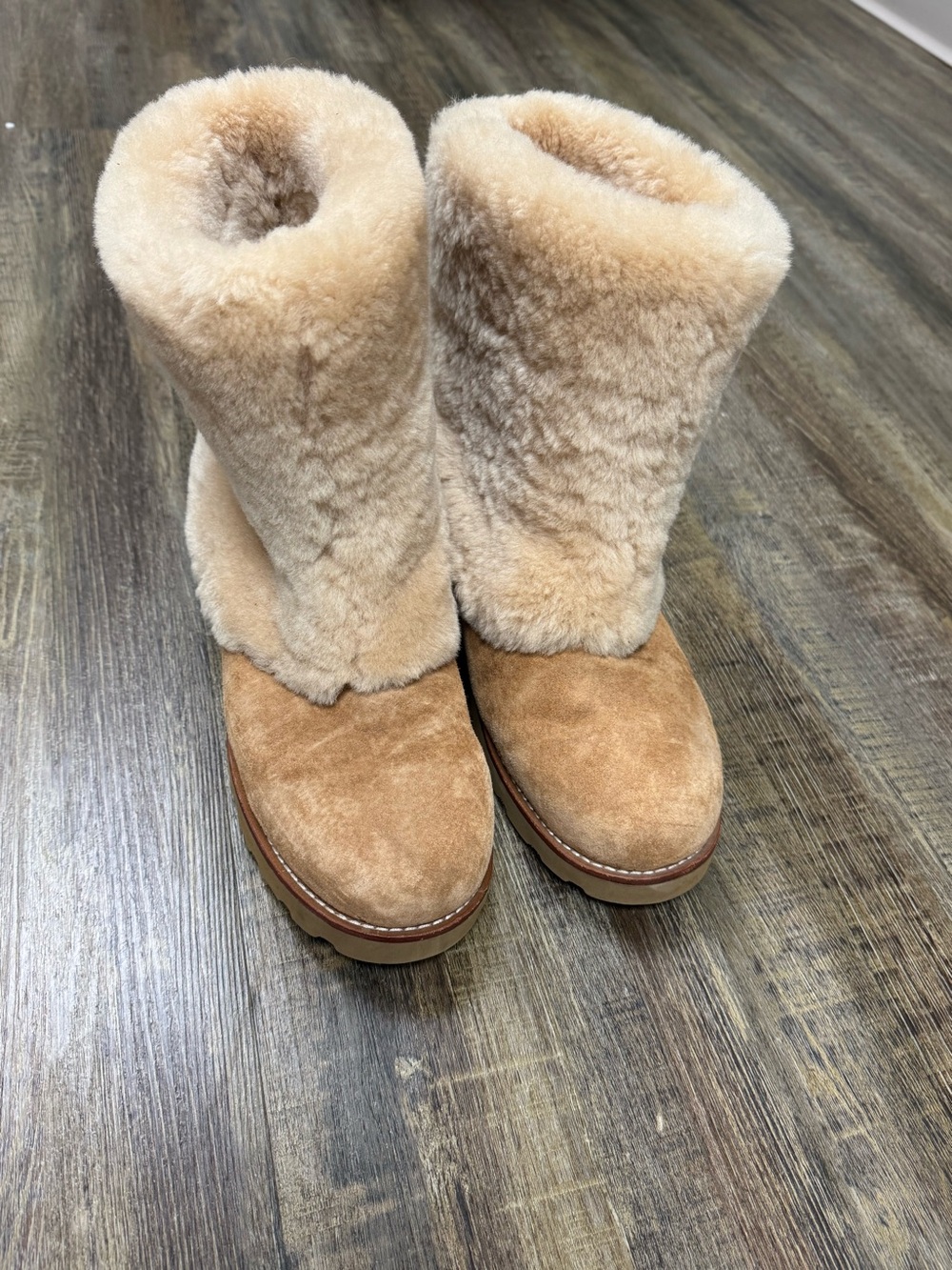 UGG Australia Maylin Chestnut Suede Shearling Cuff Boots 10